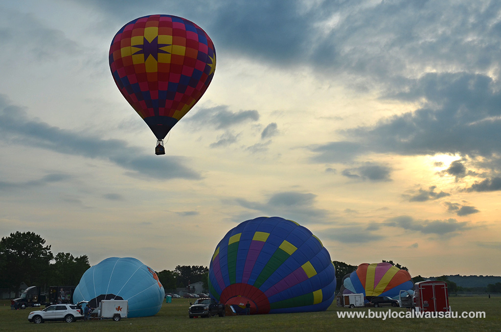 Balloon-Rally-2014-Sat-morning-early-launch